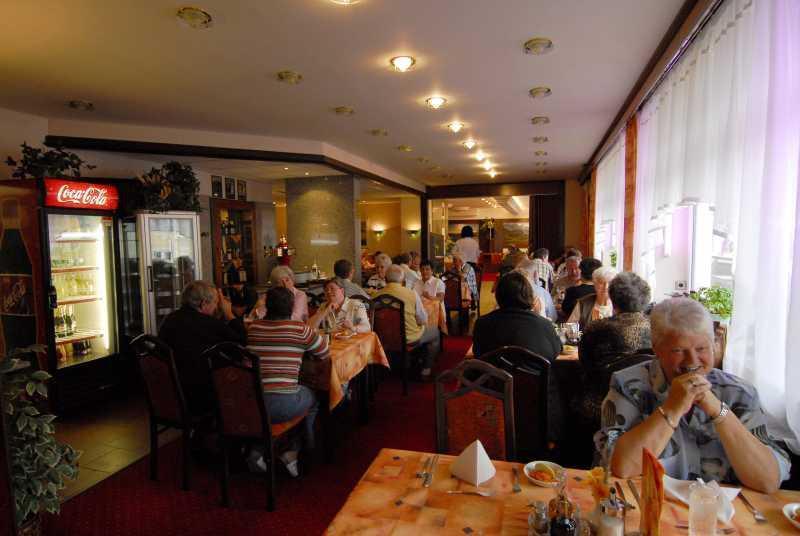 Hotel Prom Svoboda nad Úpou Esterno foto